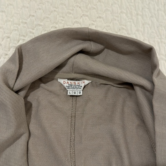 Danskin t-shirt knit cardigan - Picture 2 of 2